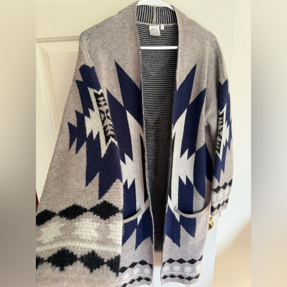 Geometric Patterned Cardigan